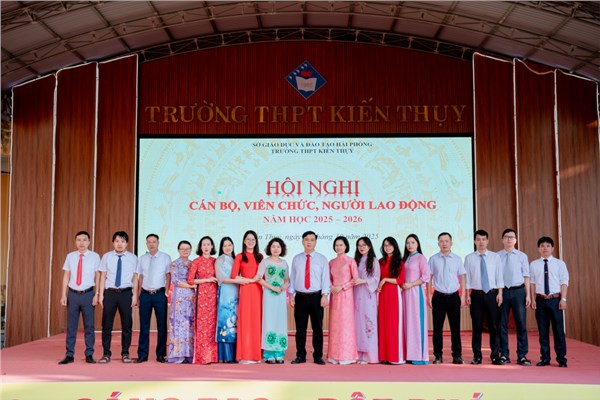 Hội nghị VC và NLĐ - Kỉ niệm ngày PNVN 20/10/2025